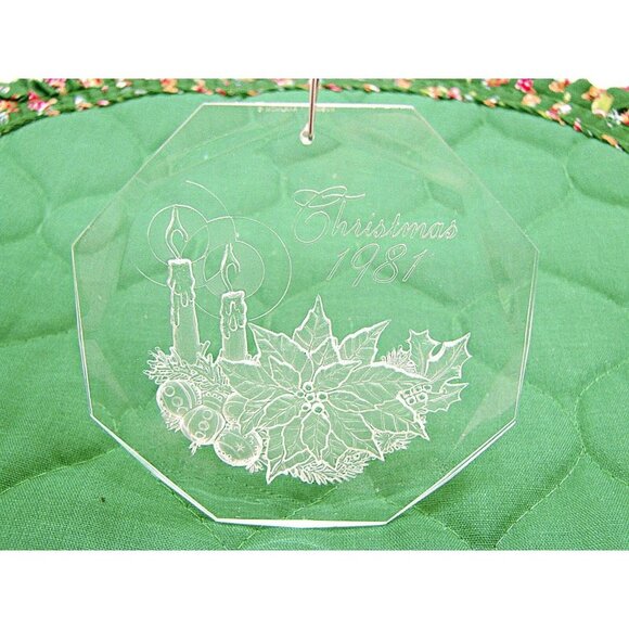 Vintage 1981 Etched Candles Wreath Acrylic Christmas Ornament Holiday Classics - Picture 2 of 9